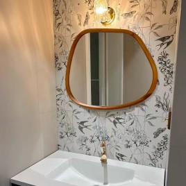 Simple and Versatile Bathroom Mirror